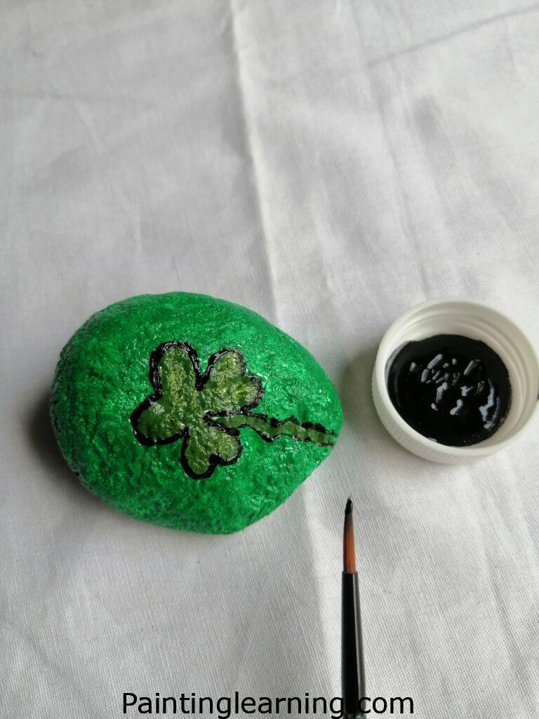 Shamrock Painted Rocks Step: 3