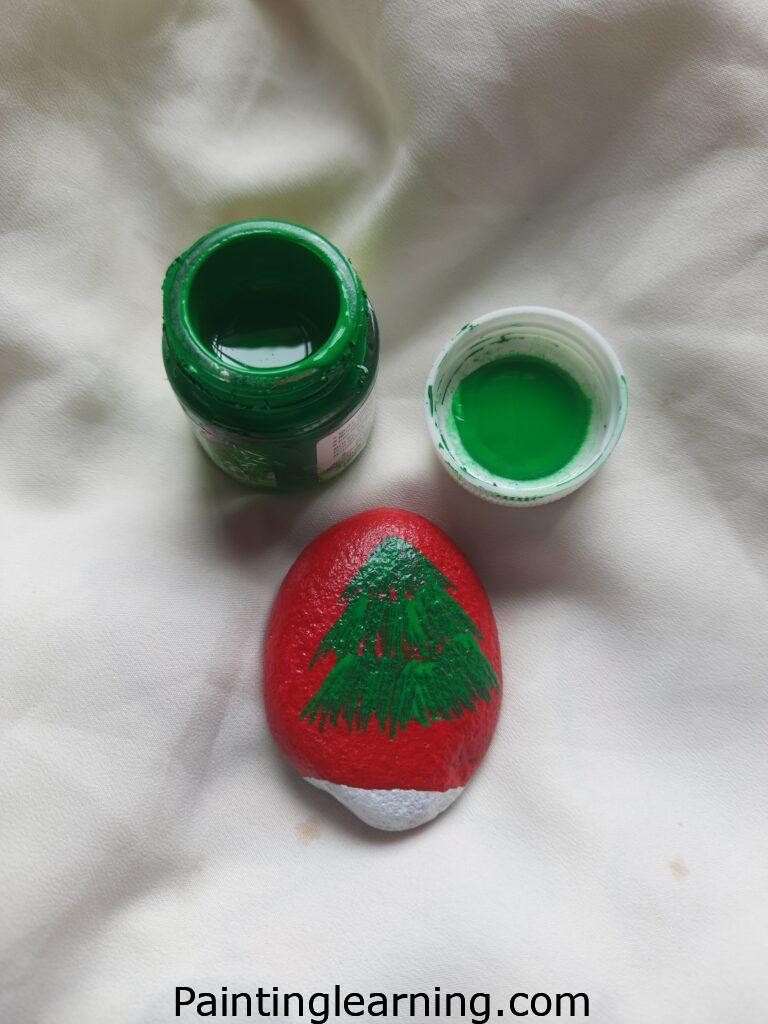 Christmas Tree Painted Rocks Steps: 2a